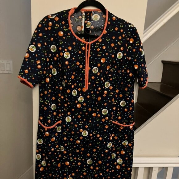 Vintage Fun Poly Print - Picture 2 of 8